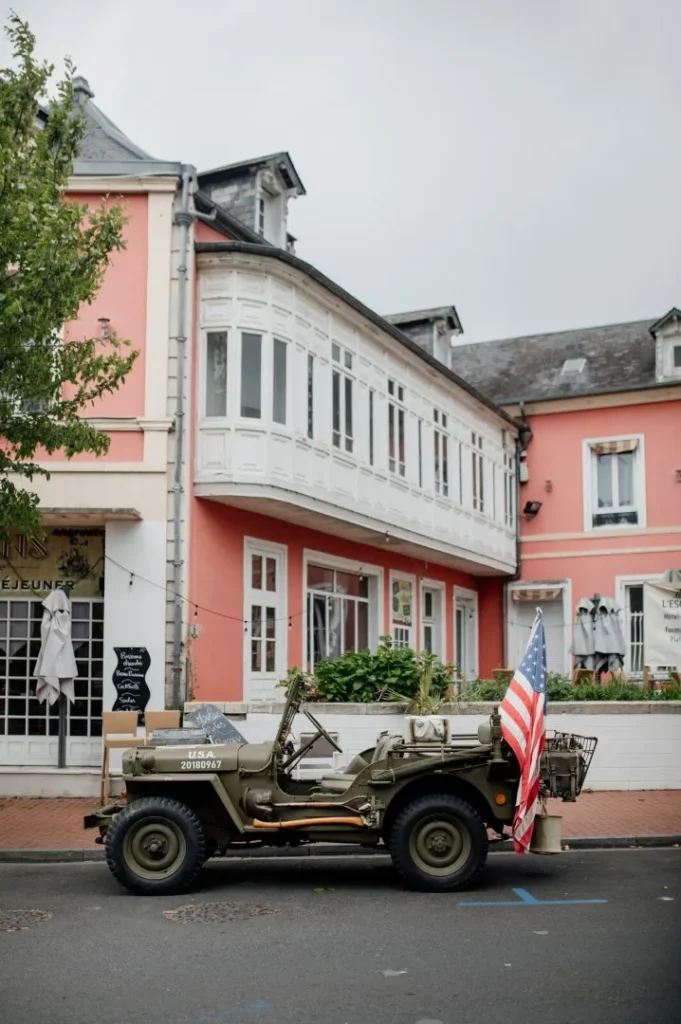 Jeep_a_Carentan