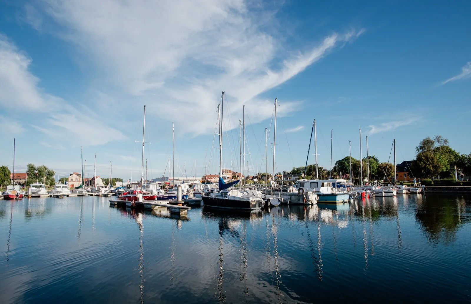 Port_de_Carentan._Une_aventure_a_velo_en_Normandie_avec_Matthieu_Tordeur