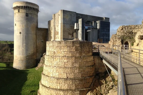 Chateau_de_Falaise