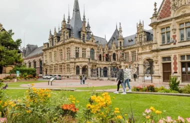 Le Palais Bénédictine, entreprise à l’œuvre