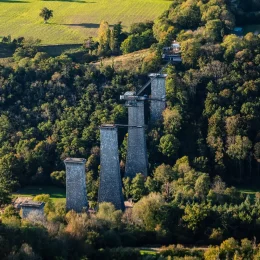 Le viaduc de Souleuvre, d’une ligne de chemin de fer à un parc à sensations