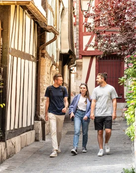 Etudiants dans les rues de Rouen